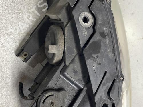 Right headlight VW PASSAT B6 (3C2) 1.9 TDI | BP33121166C29 - Image 4