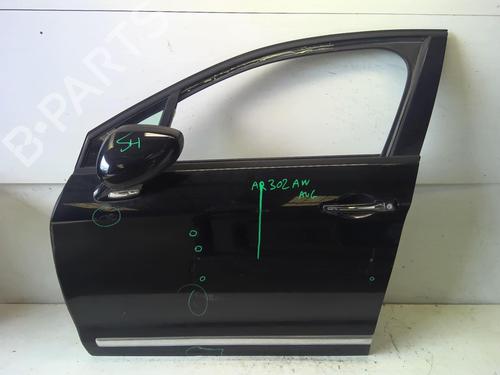 Used Left front door Left front door 18227396 18227396