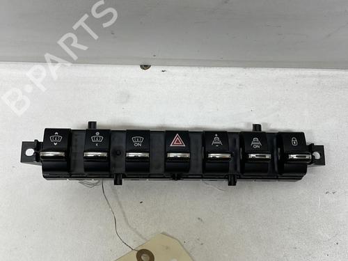 Used Switch Switch 18208266 18208266