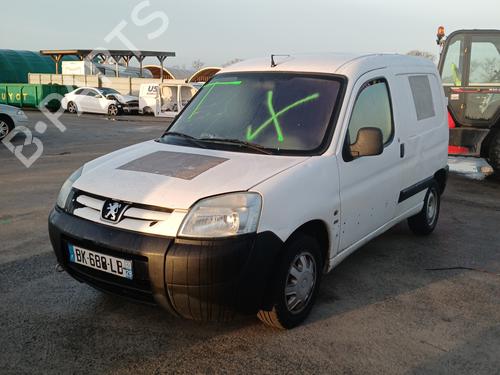 Right headlight PEUGEOT PARTNER Box Body/MPV (5_, G_) 1.6 HDi 75 | BP22313630C29