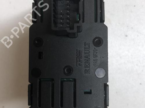 Used Switch Switch RENAULT SCÉNIC III (JZ0/1_) 1.5 dCi (110 hp) 18219838 18219838