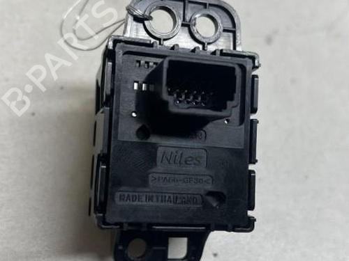 Used Switch NISSAN QASHQAI II (J11, J11_) 1.6 dCi (130 hp) 18226063