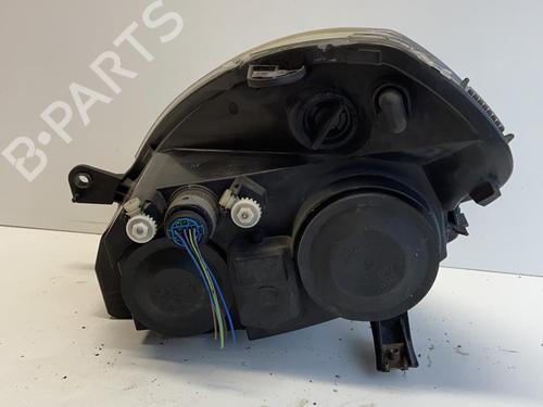 Używane Lampa przednia prawa LANCIA YPSILON (843_) 1.3 D Multijet (843.AXF11, 843.AXF1A, 843.AXM11,... (75 hp) 18214496