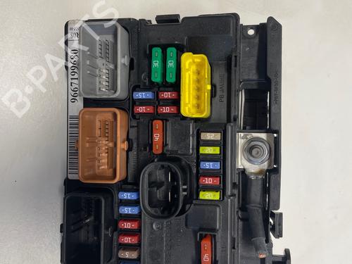 Used Fuse box Fuse box CITROËN C3 II (SC_) [2009-2026] 34557249 34557249