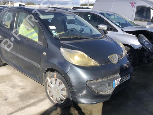 Right taillight PEUGEOT 107 (PM_, PN_) 1.0 | BP18207354C35 