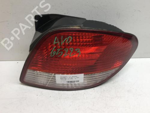 Used Right taillight HYUNDAI COUPE II (GK) 1.6 16V (107 hp) 18220223
