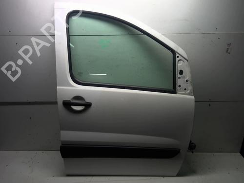 Used Right front door Right front door 18216811 18216811