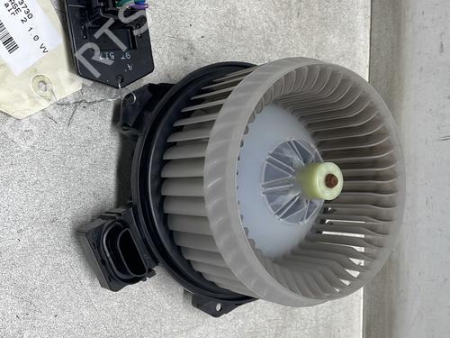 Used Heater blower motor TOYOTA YARIS (_P13_) 1.0 (KSP130_, KSP130) (69 hp) 30777569