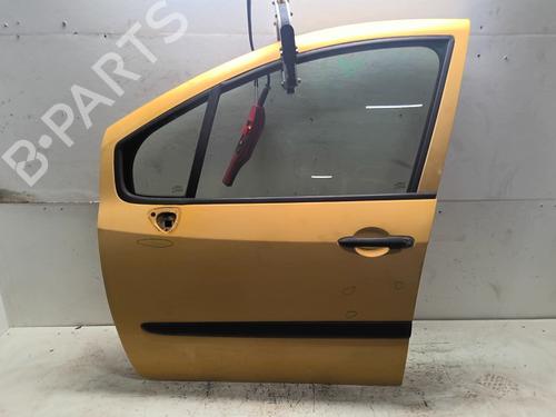 Used Left front door RENAULT MODUS / GRAND MODUS (F/JP0_) 1.5 dCi (FP0D, JP0D) (82 hp) 31035981