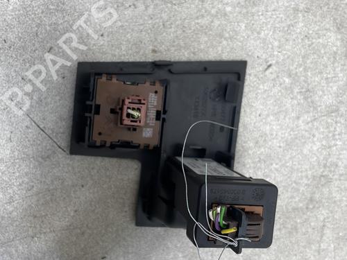 Switch PEUGEOT 508 SW I (8E_) 2.0 BlueHDi 180 | BP32673055I30 - Image 2