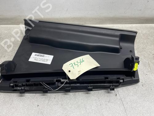 Glove box CITROËN C4 CACTUS 1.2 VTi 82 | BP29896936C95