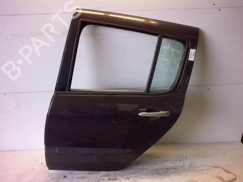 Used Left rear door Left rear door 18219177 18219177