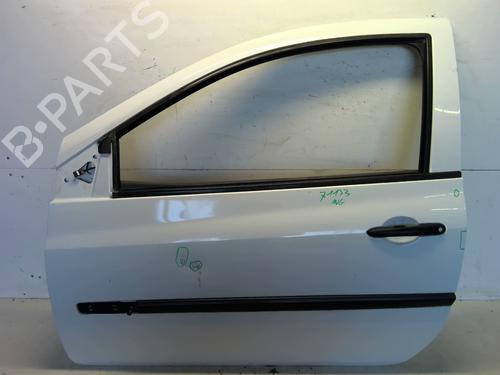 Used Left front door RENAULT CLIO III (BR0/1, CR0/1) 1.5 dCi (75 hp) 23968038