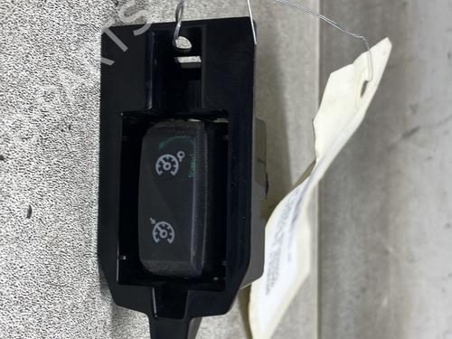 Used Switch RENAULT MASTER III Van (FV) 2.3 dCi 135 FWD (FV0N, FV08, FV06, FV00, FV1S) (136 hp) 32314318