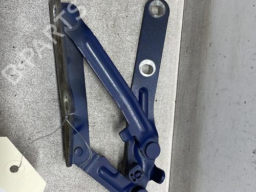 Used Hinge/Door check strap VW TRANSPORTER T5 Bus (7HB, 7HJ, 7EB, 7EJ) 2.5 TDI (174 hp) 30408939