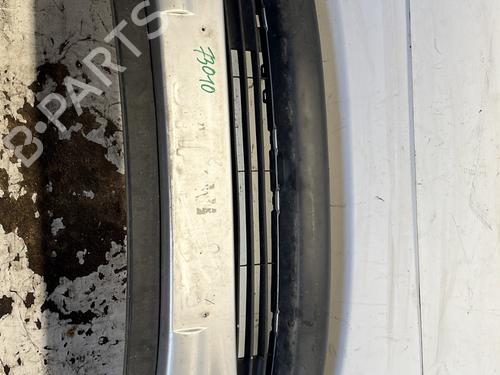 Używane Zderzak przedni PEUGEOT 206 Hatchback (2A/C) 1.4 i (75 hp) 29278014