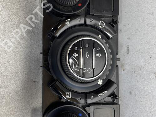 Commande Chauffage CITROËN C3 Picasso (SH_) 1.6 HDi (90 hp) 28543647