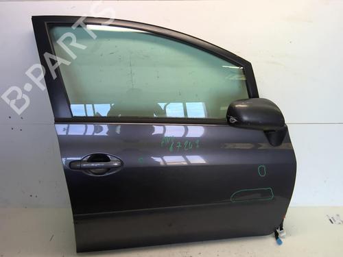 Used Right front door TOYOTA AURIS (_E15_) 1.4 D-4D (NDE150_, NDE150R) (90 hp) 21899658
