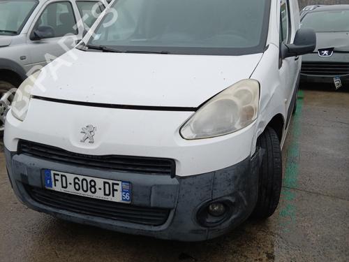 Right front fog light PEUGEOT PARTNER Box Body/MPV 1.6 HDi | BP23762540C31 