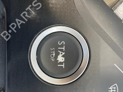 display-monitor-citroen-c4-spacetourer-3d_-2018-34234296 main image