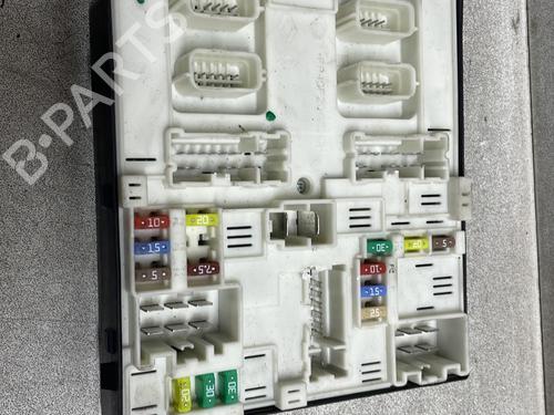 fuse-box-renault-laguna-iii-bt01-2007-2008-2009-2010-2011-2012-2013-2014-2015-30750915 main image