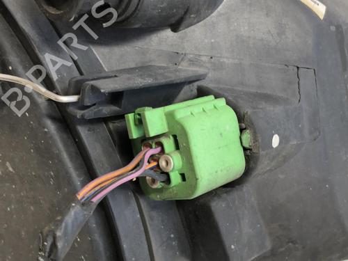 Faro izquierdo FORD KA (RB_) 1.3 i (60 hp) 18214021