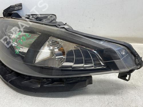 Left headlight RENAULT LAGUNA II Grandtour (KG0/1_) 1.9 dCi | BP27527908C28 