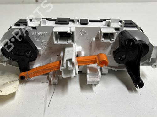 Climate control PEUGEOT 208 I (CA_, CC_) 1.2 VTI 82 | BP20173450I5