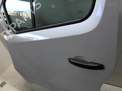 left-front-door-renault-trafic-iii-van-fg_-2014-36412778 main image