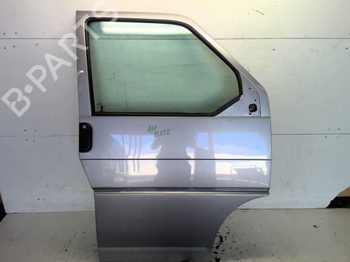 Used Right front door VW TRANSPORTER T4 Van (70A, 70H, 7DA, 7DH) 2.5 TDI (102 hp) 27637652