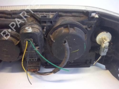 Højre forlygte RENAULT LAGUNA II (BG0/1_) 1.8 16V (BG04, BG0B, BG0C, BG0V) (117 hp) 18229319