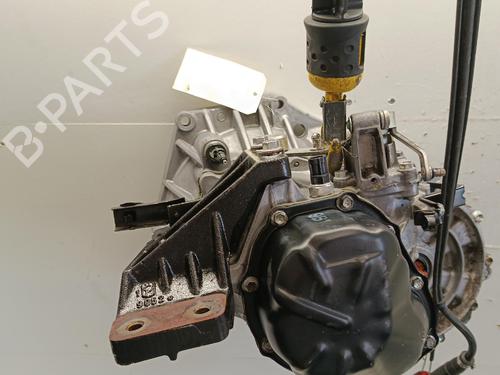 Gearkasse Gearkasse SUZUKI SWIFT III (MZ, EZ) 1.3 DDiS (RS413D) (75 hp) 39700824 39700824