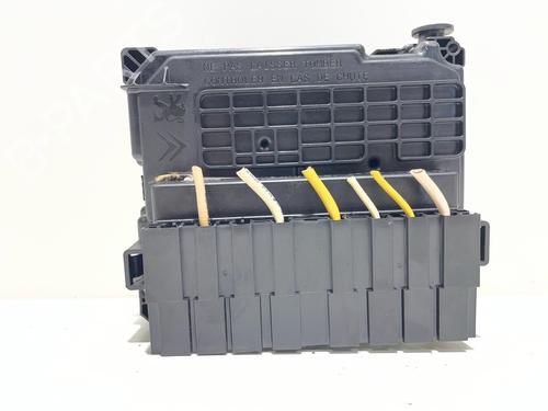 Used Fuse box Fuse box PEUGEOT 207 (WA_, WC_) 1.4 16V (95 hp) 39940081 39940081