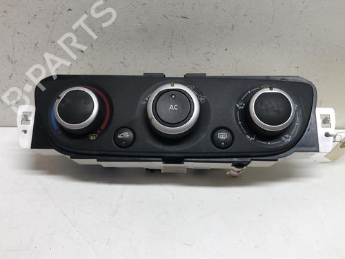 Used Climate control RENAULT MEGANE III Grandtour (KZ0/1) 1.5 dCi (KZ09, KZ0D, KZ1G, KZ29, KZ14, KZ1W, KZ10, KZ1F,... (110 hp) 18213615
