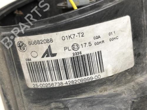 Right headlight ALFA ROMEO 159 Sportwagon (939_) 1.9 JTDM 8V (939BXE1B) | BP18211048C29