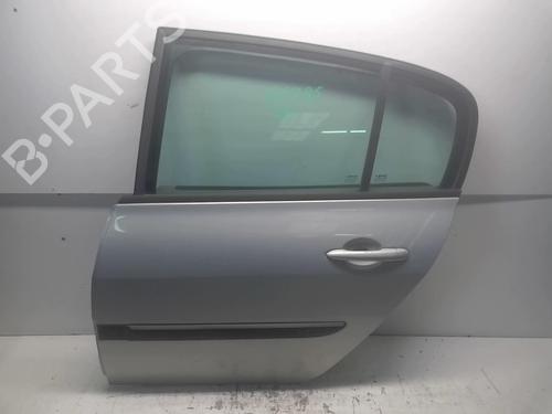 Dør venstre bak RENAULT MEGANE II Saloon (LM0/1_) 1.9 dCi (LM0G, LM1G, LM2C) (120 hp) 18228067