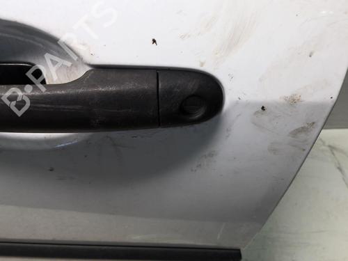 Used Left front door RENAULT CLIO III (BR0/1, CR0/1) 1.5 dCi (75 hp) 18213885