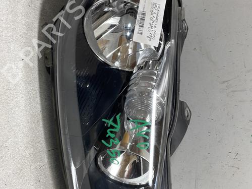 Used Right headlight VW GOLF VI (5K1) 2.0 TDI (110 hp) 32518988