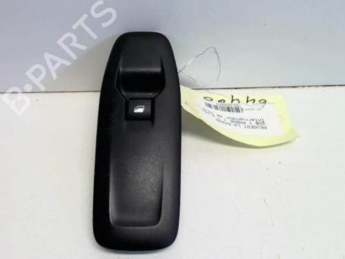 Right front window switch PEUGEOT 208 I (CA_, CC_) 1.4 HDi | BP18220368I26