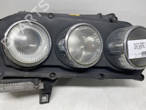 Used Right headlight ALFA ROMEO 159 Sportwagon (939_) 1.9 JTDM 16V (939BXC1B, 939BXC12) (150 hp) 24184042