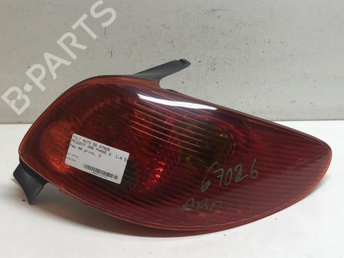 Høyre baklys PEUGEOT 206 Hatchback (2A/C) 1.4 i (75 hp) 18226572
