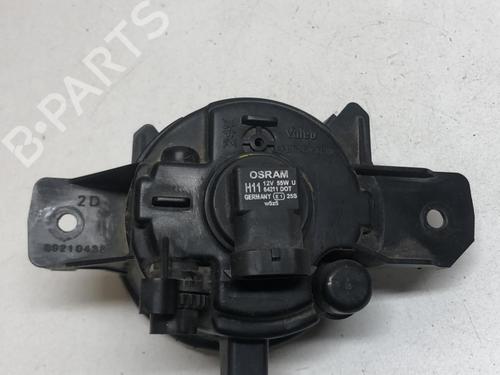 Used Right front fog light RENAULT ESPACE IV (JK0/1_) 2.2 dCi (JK0H) (150 hp) 18226809