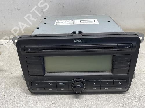 Used Radio SKODA ROOMSTER (5J7) 1.9 TDI (105 hp) 28543641