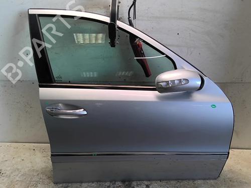 Used Right front door MERCEDES-BENZ E-CLASS (W211) E 270 CDI (211.016) (177 hp) 32061907