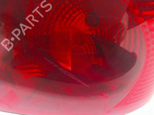 Højre baglygte VW TOURAN (1T1, 1T2) 1.9 TDI (100 hp) 18213821