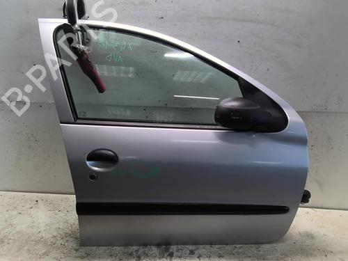 Used Right front door PEUGEOT 206+ (2L_, 2M_) 1.1 (60 hp) 32024459