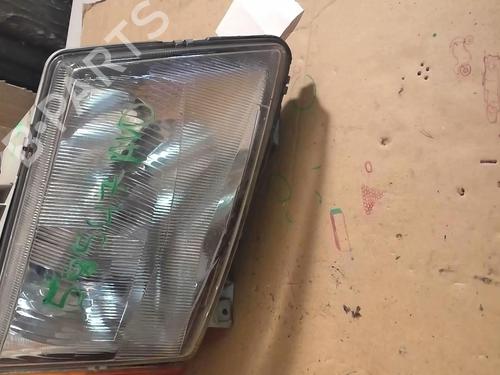 Used Right headlight MERCEDES-BENZ VITO Van (W638) 108 CDI 2.2 (638.094) (82 hp) 18215328