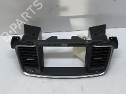 Used Air vent PEUGEOT 508 I (8D_) 2.2 HDi (204 hp) 18224768