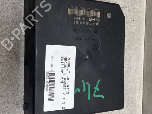 Used Fuse box RENAULT MEGANE III Hatchback (BZ0/1_, B3_) 1.5 dCi (BZ0C) (90 hp) 30609561