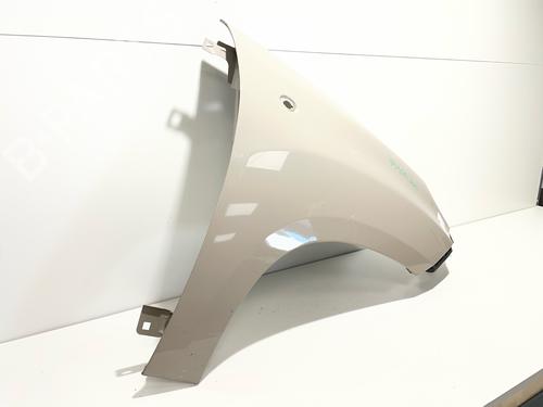 right-front-fenders-fiat-500l-351_-352_-2012-37637465 main image